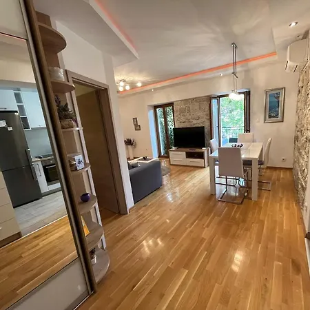 Old Town Ivo Appartement