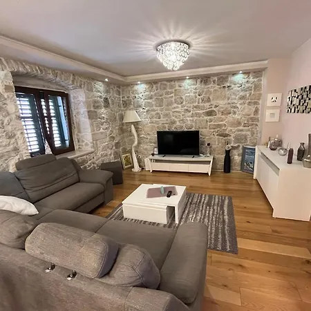 Old Town Ivo Daire Makarska