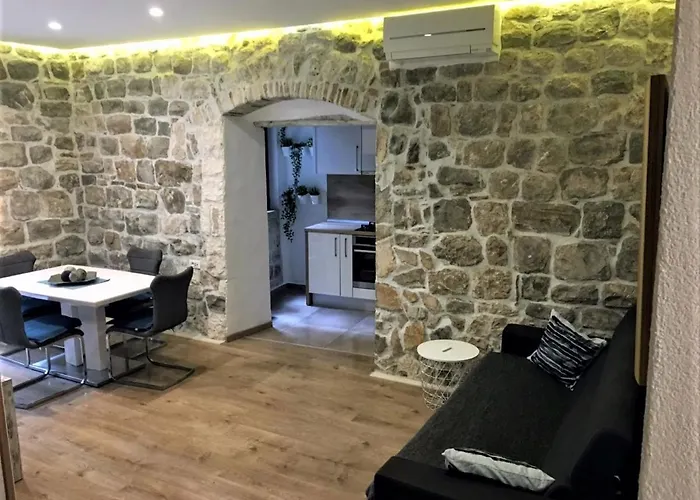 Old Town Ivo Apartment