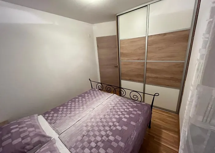 Old Town Ivo Макарска