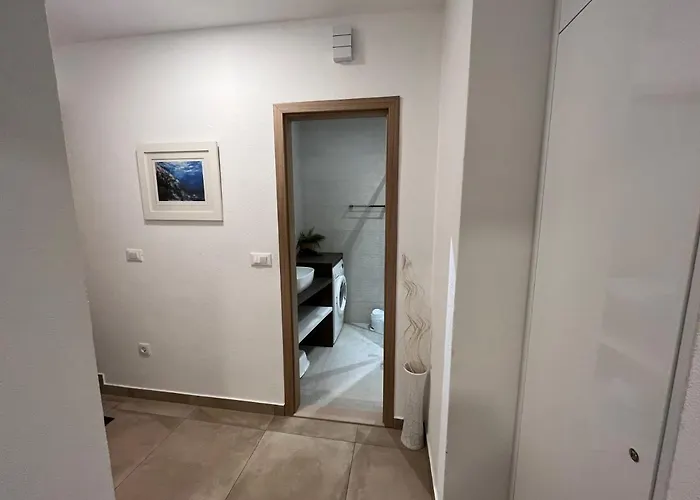 Old Town Ivo Макарска