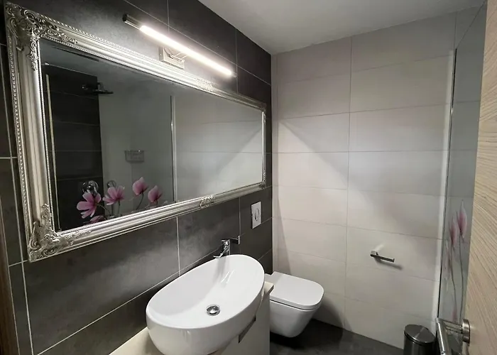 Old Town Ivo Макарска