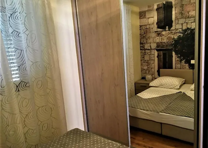 Old Town Ivo Apartment