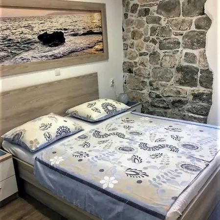 Apartment Old Town Ivo