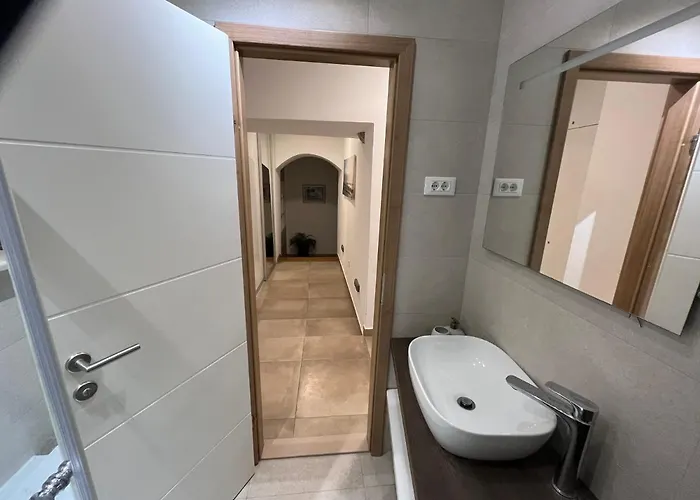 Old Town Ivo 马卡尔斯卡